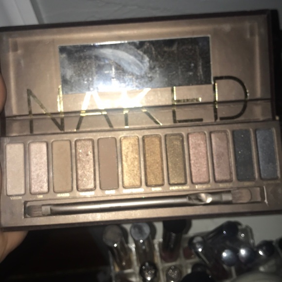 4 naked palettes. All used barely to none. - Picture 3 of 5